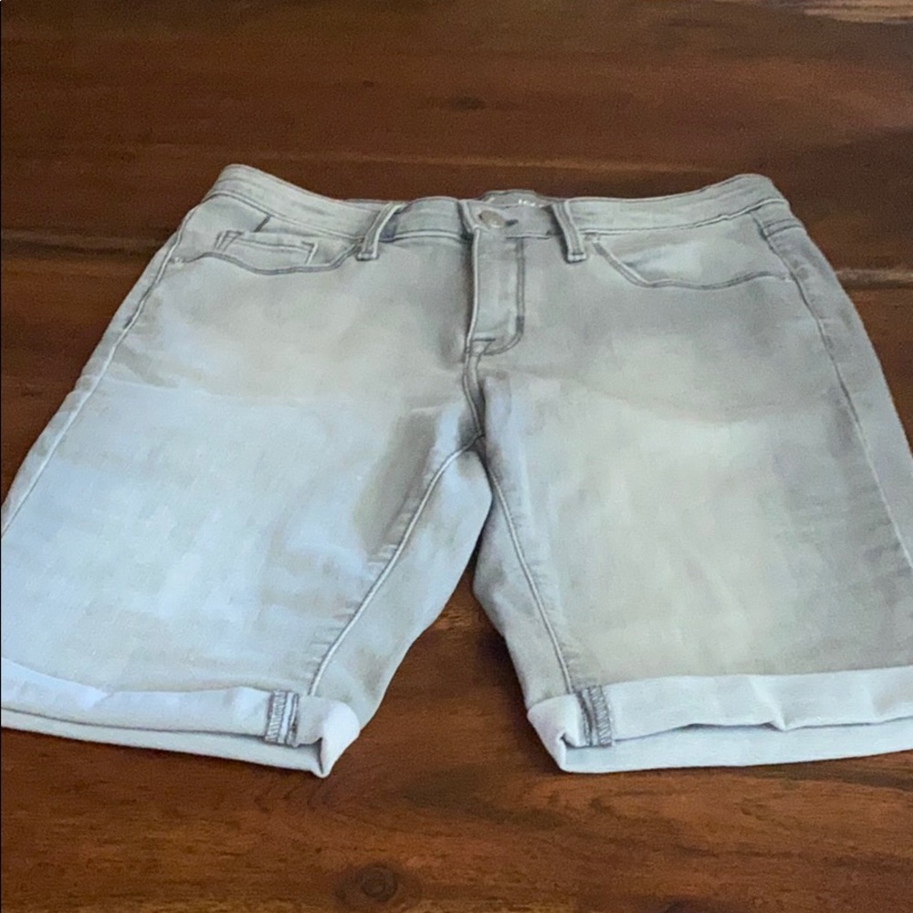 Jean Bermuda